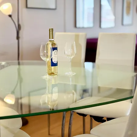 Chayka Chic Appartement *