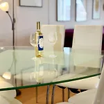 Chayka Chic 아파트 *