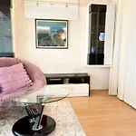 아파트 Chayka Chic 바르나