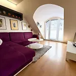 Chayka Chic 아파트 바르나